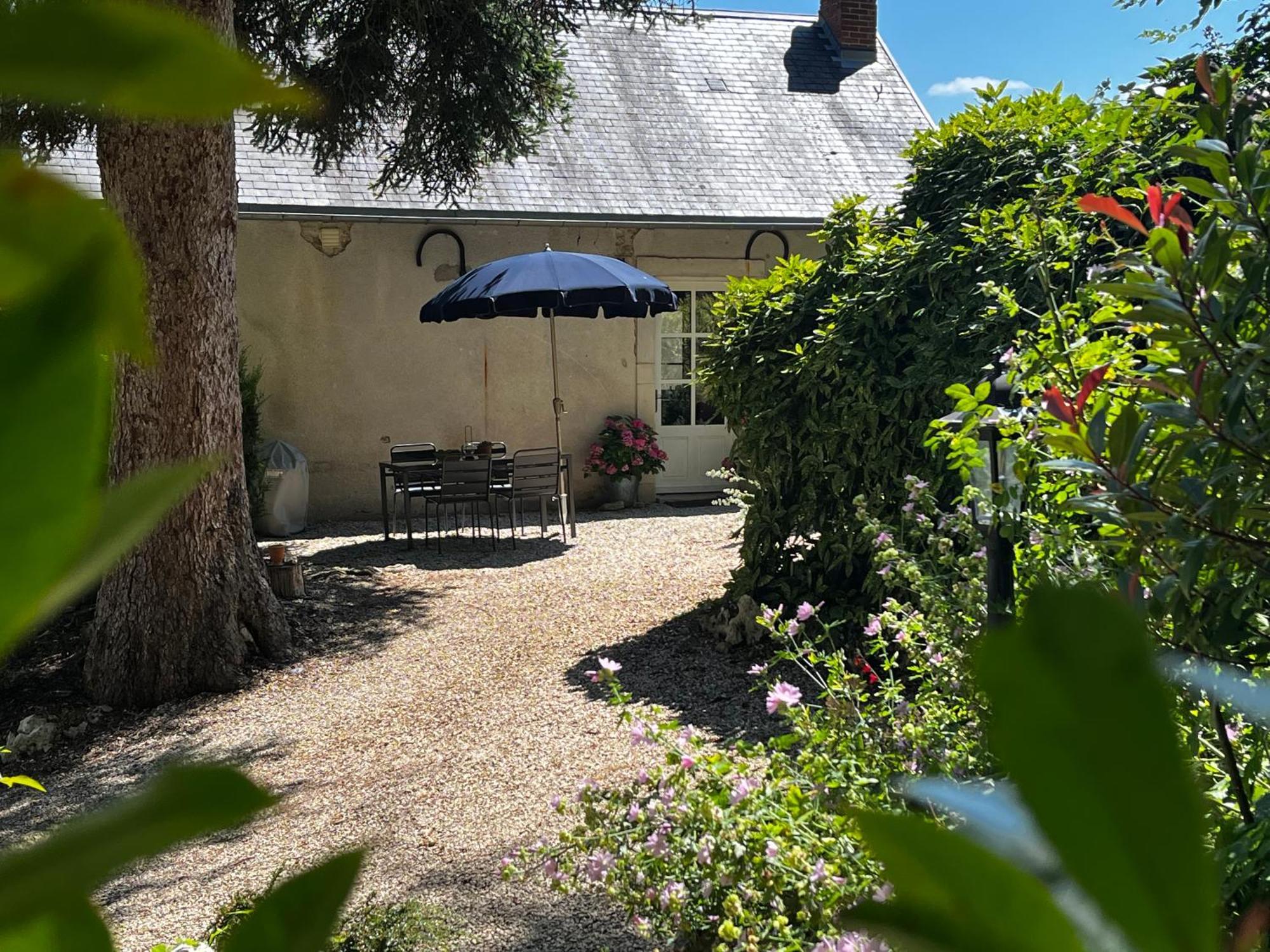 Charming Cottage In Chateau Les Roches Gardens Mont-Saint-Jean  Buitenkant foto